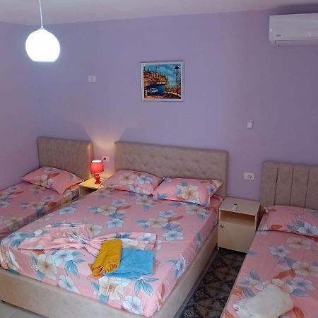 Hotel Ziku Durrës Esterno foto