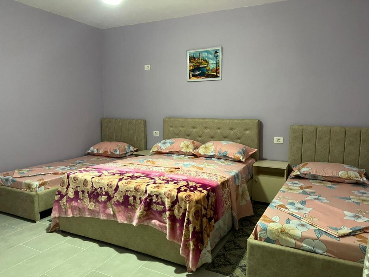 Hotel Ziku Durrës Esterno foto
