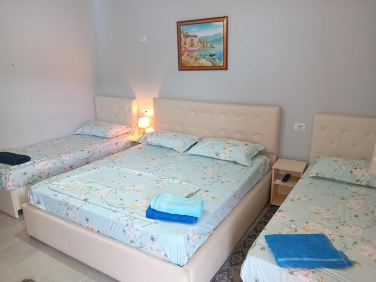 Hotel Ziku Durrës Esterno foto